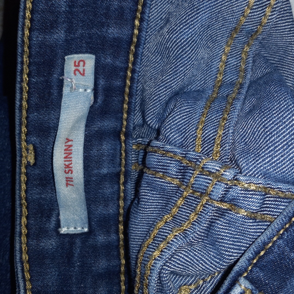 Jeans - Picture 3 of 3
